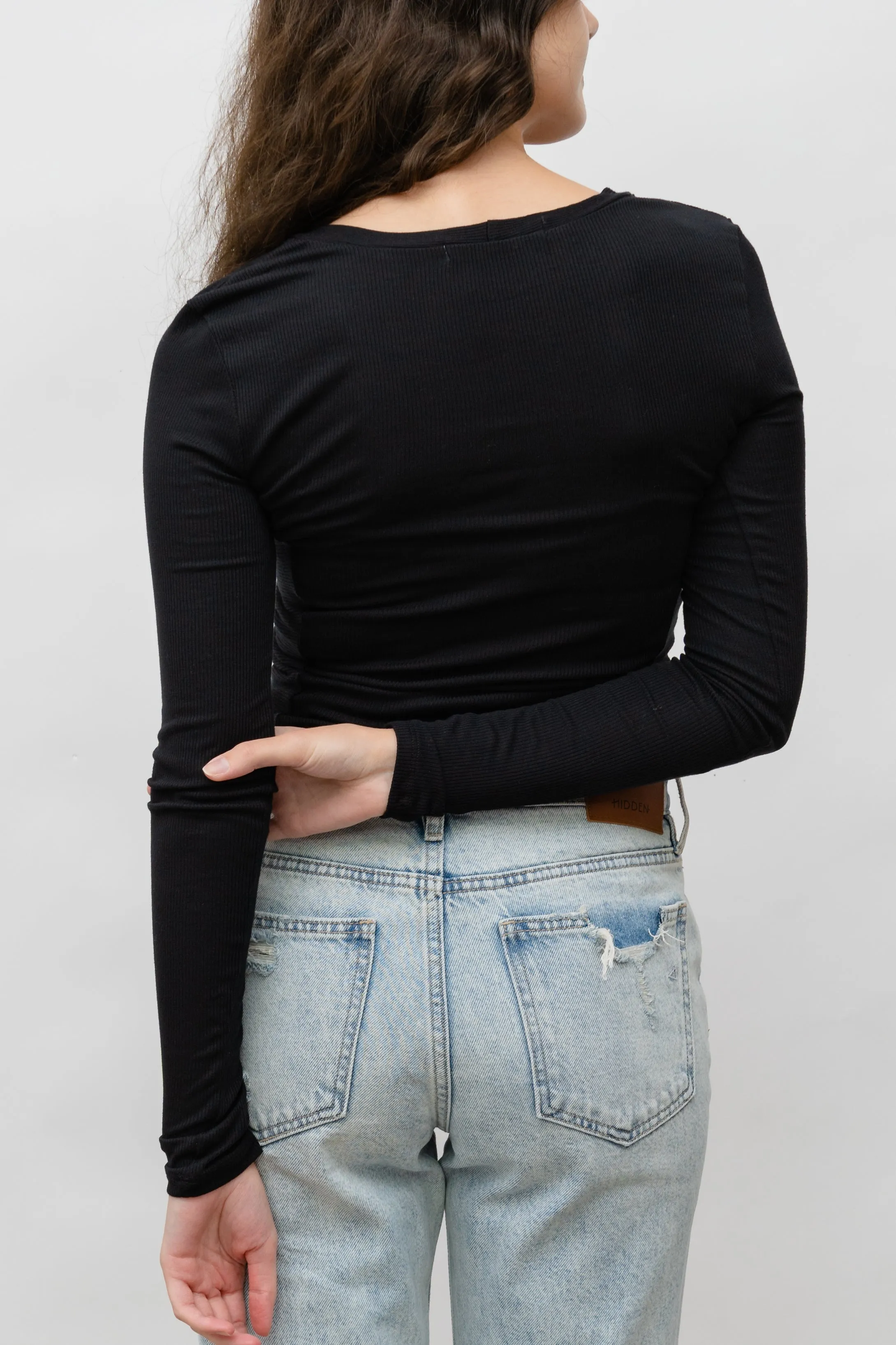 GILLIAN RUCHED V -NECK RIB LONGSLEEVE