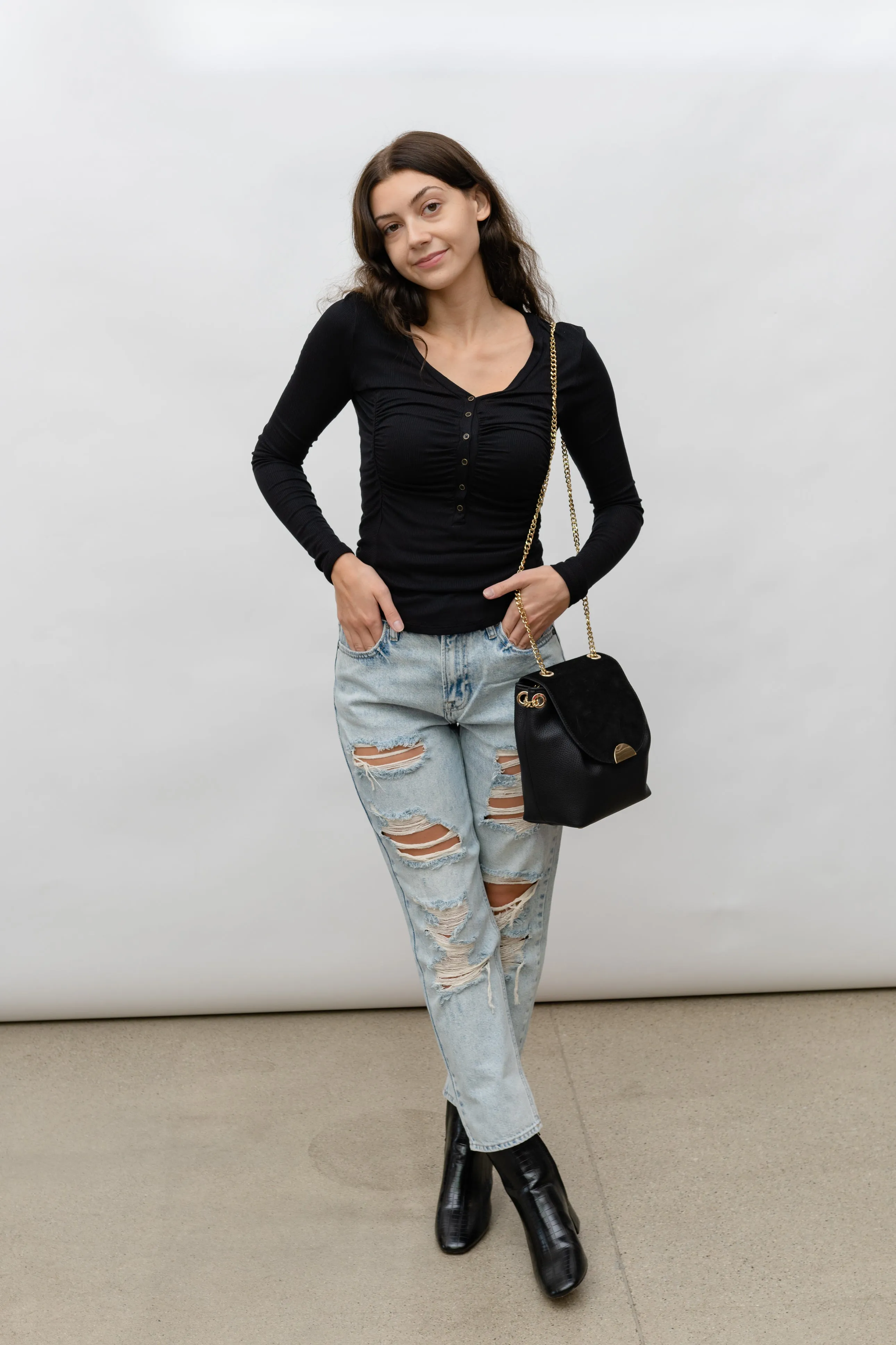 GILLIAN RUCHED V -NECK RIB LONGSLEEVE