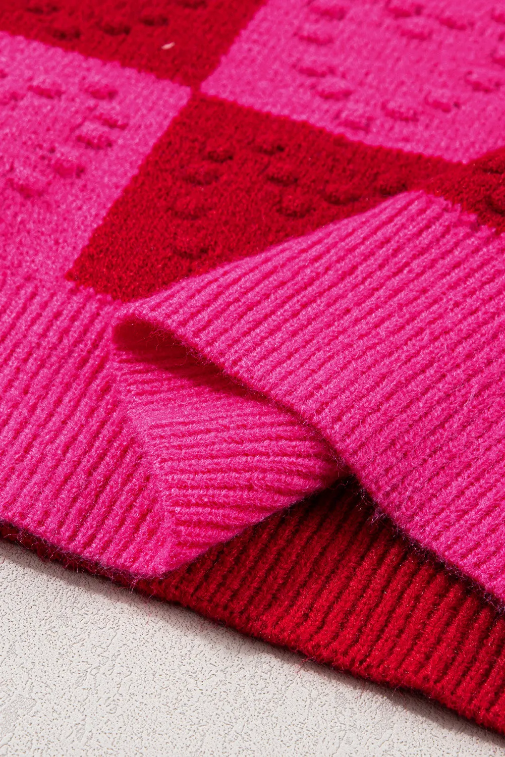 Women's Checkered Pattern Heart Detail Textured Sweater